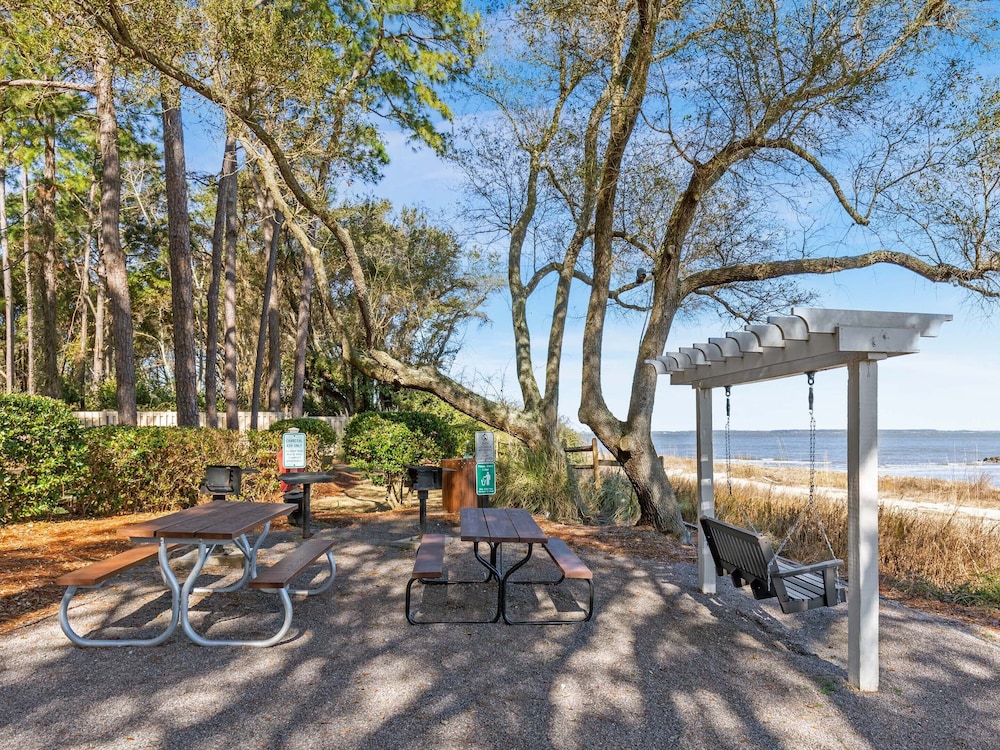 Pool Access And Balcony Hilton Head Resort Condo - photo 31