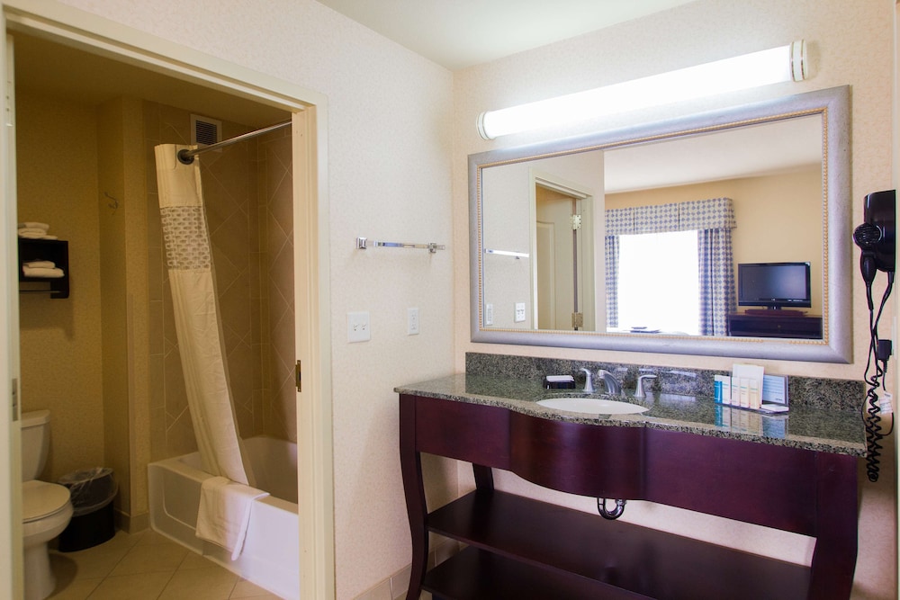 Hampton Inn & Suites Natchez - photo 17