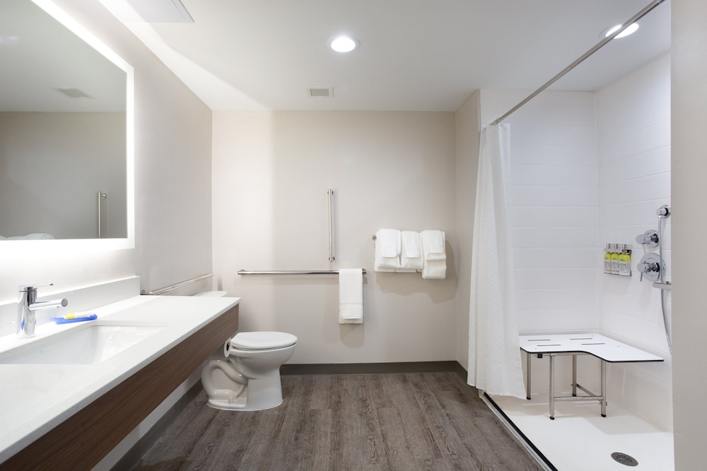 Holiday Inn Express Hotel & Suites Morehead Cty by IHG - photo 22