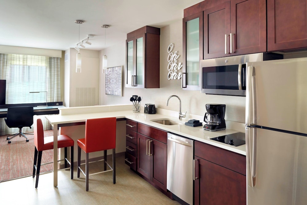 Residence Inn by Marriott Columbus OSU - photo 12