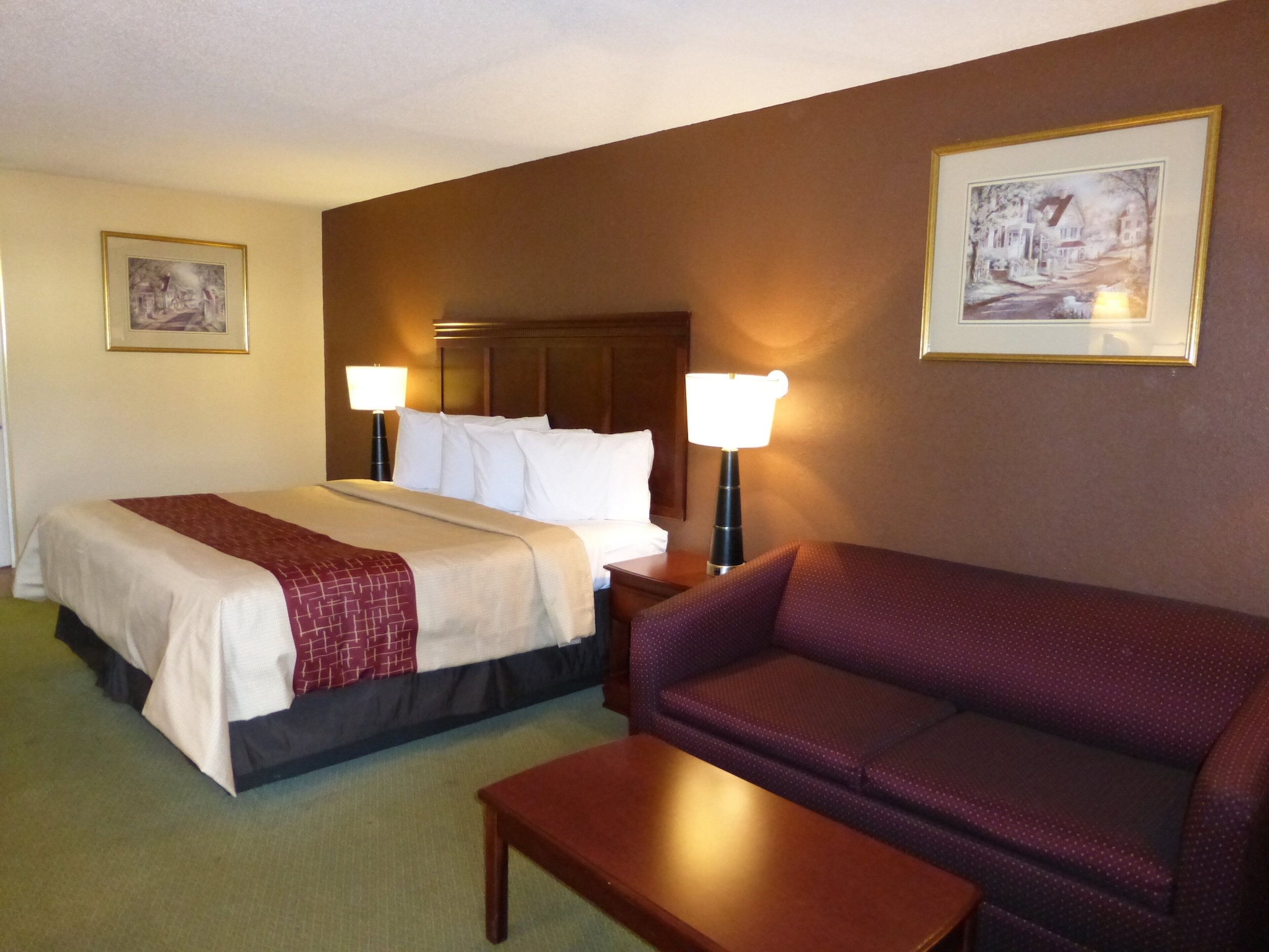 Red Roof Inn & Suites Cleveland TN - photo 7