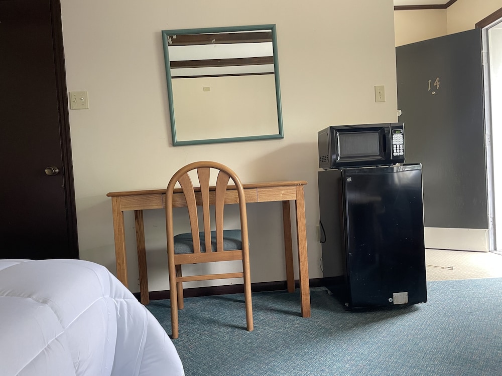 Gatehouse Motel - photo 29