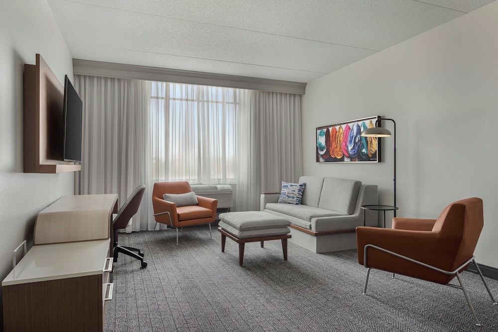 Courtyard by Marriott Louisville Airport - photo 13