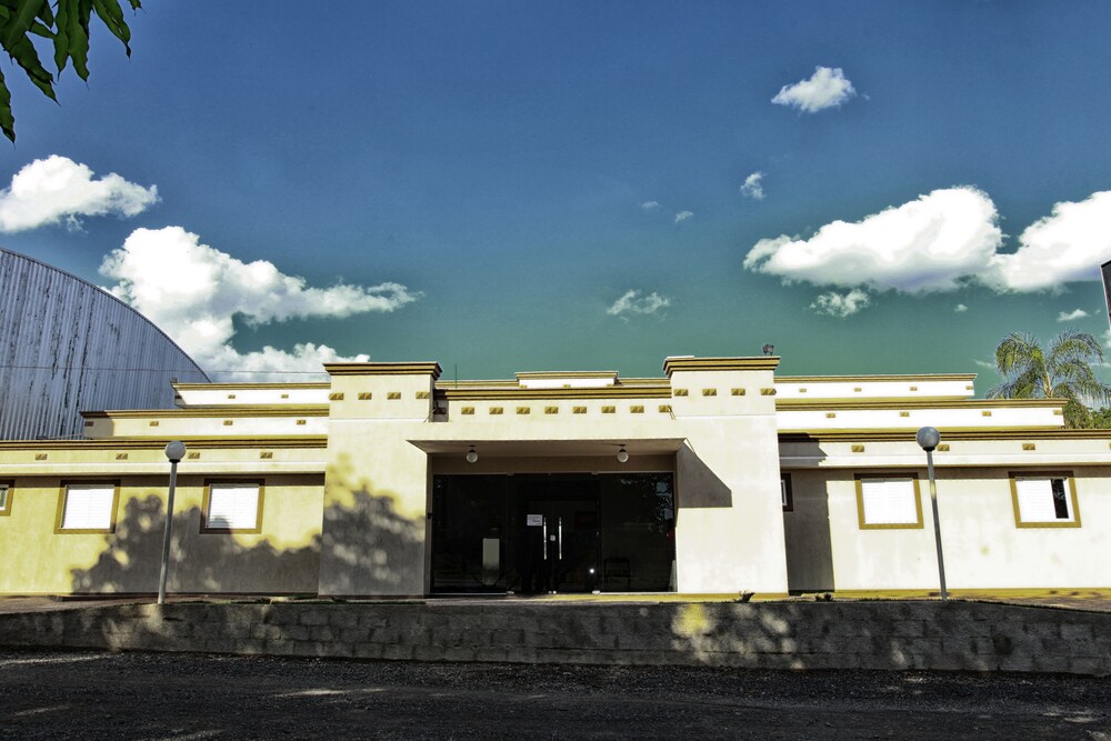 Hotel Economy in Esmeraldas, Brasil