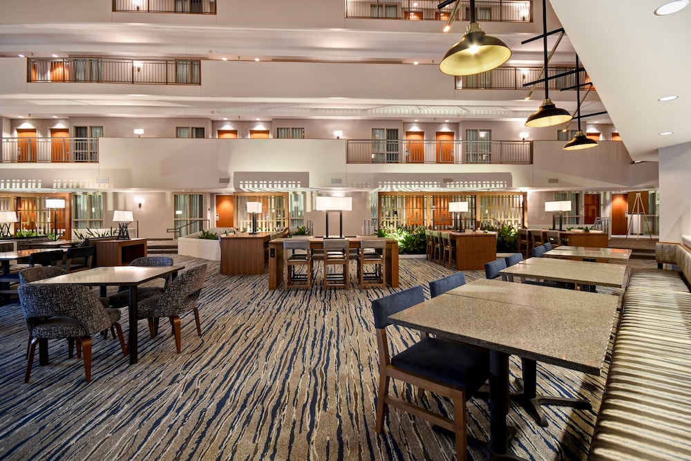 Embassy Suites by Hilton Omaha Downtown Old Market - photo 9