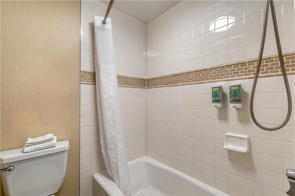 Best Western Seven Seas - photo 32