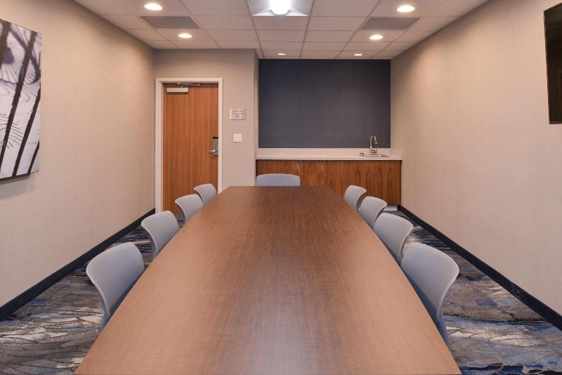 Fairfield Inn & Suites by Marriott Columbus Grove City - photo 115