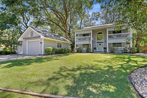 2 Azalea in Hilton Head Island, United States