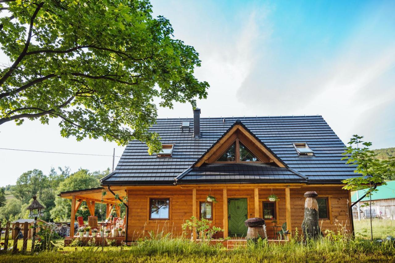 Chatka Obok Dziadka W Okolicy Czarnej Gory in Unknown City, Poland