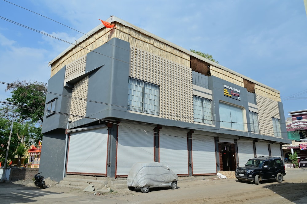 Hotel Satyawati Signature — Barwani