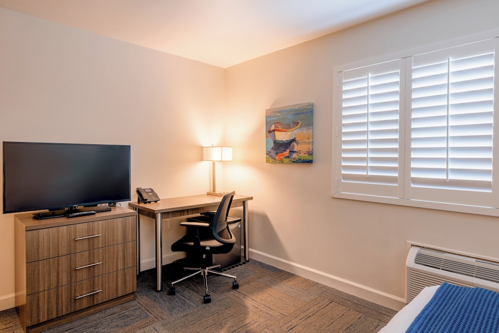 Inn At Moss Landing Point - photo 49