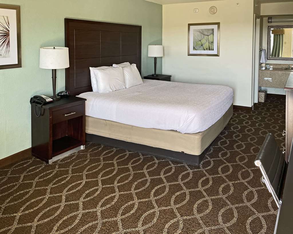 Quality Inn Clinton North - photo 21
