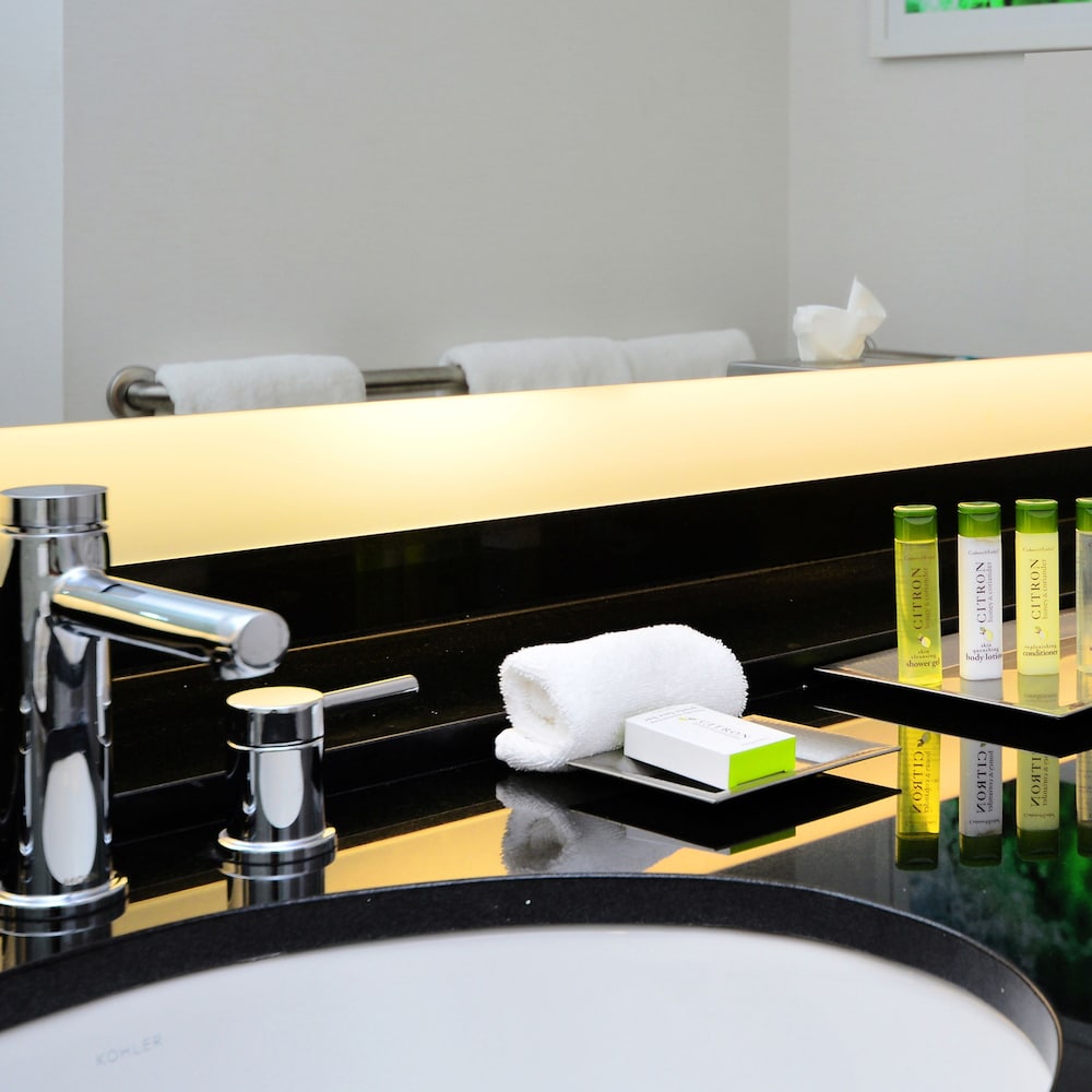 Doubletree by Hilton Newark Fremont - photo 43