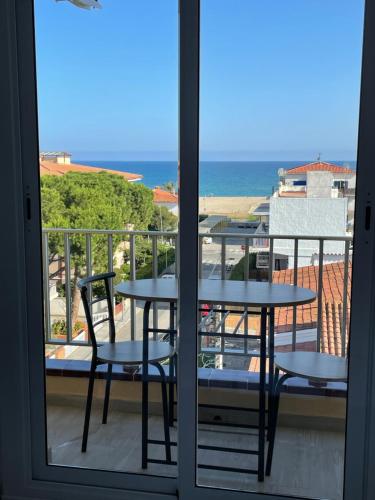 Acogedor Estudio En La Playa Con Vistas Al Mar Y Piscina Comunitaria — El Vendrell