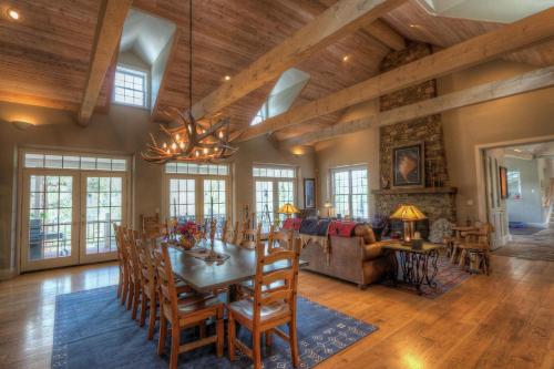 575 County Road 253 in Durango, United States