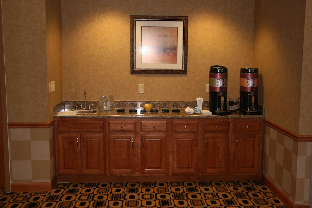 Hampton Inn & Suites Columbia at University - photo 24
