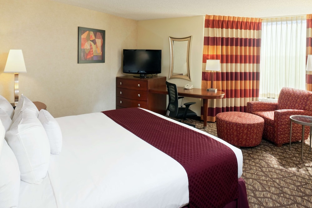 DoubleTree by Hilton Murfreesboro - photo 21