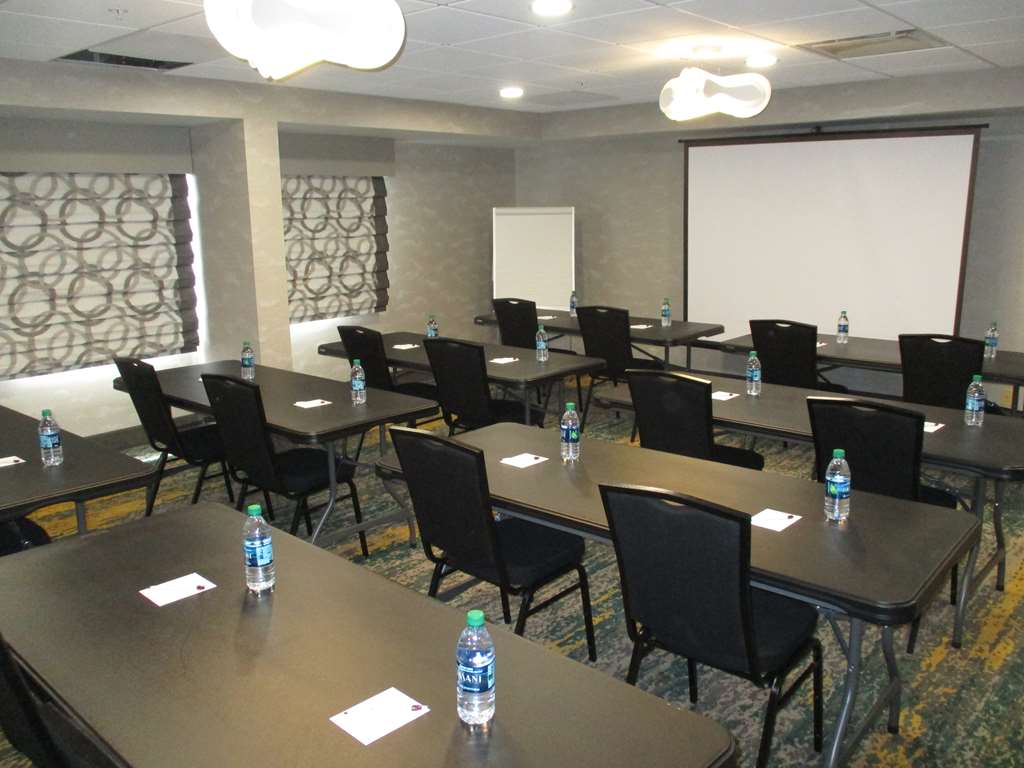 Best Western Plus Bloomington East Hotel - photo 17