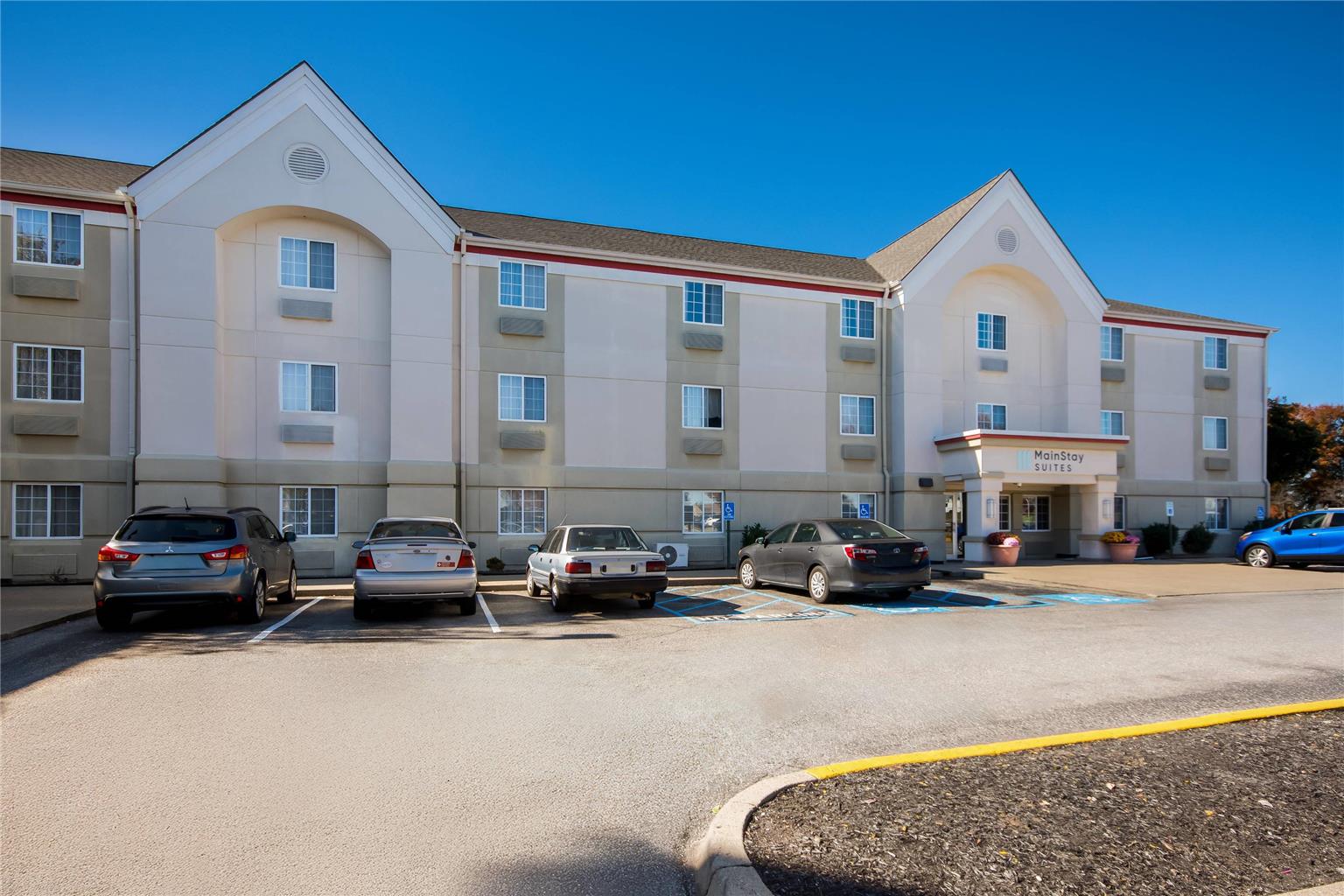 MainStay Suites Louisville Jeffersontown - photo 3