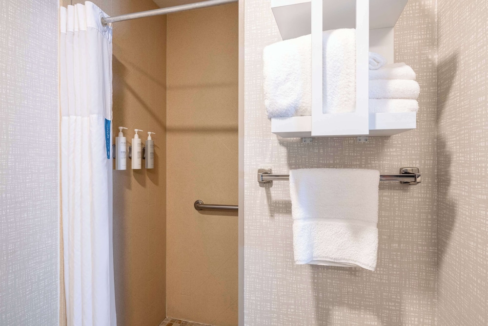 Hampton Inn & Suites Casper - photo 28
