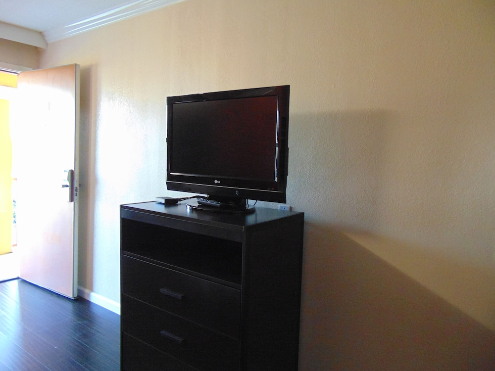 The Heart Of Texas Motel - photo 10