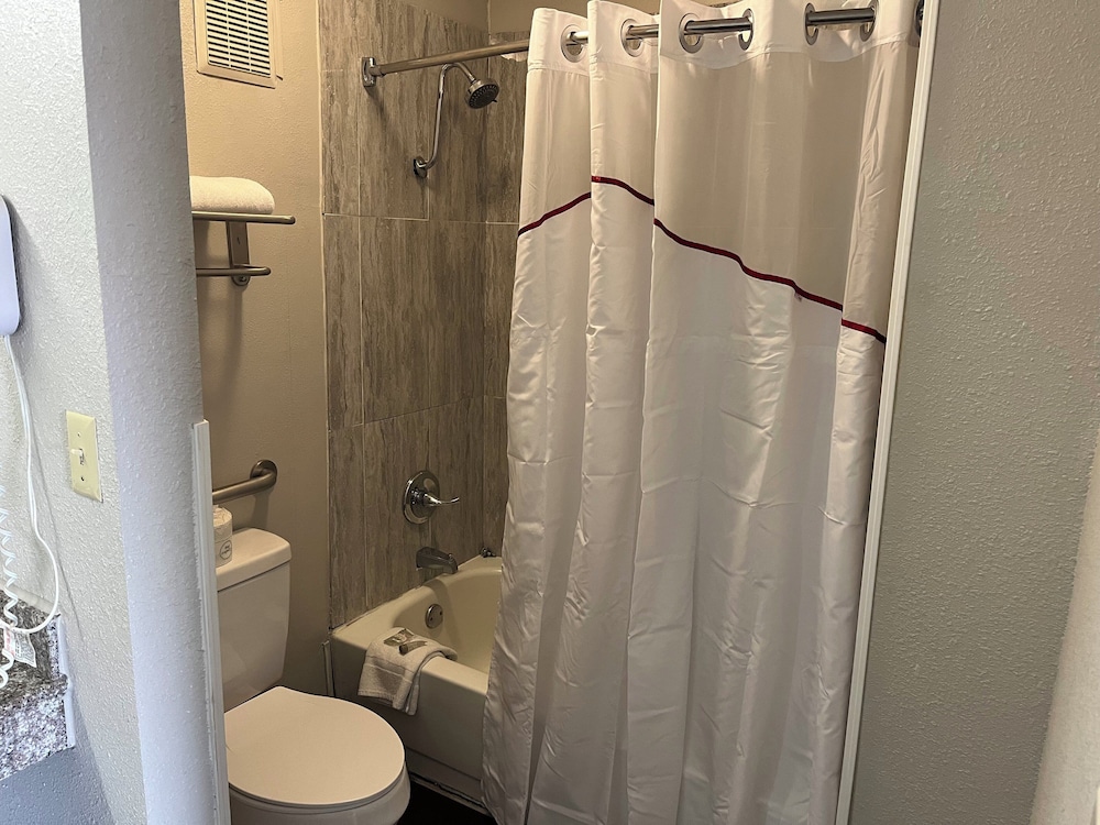 Red Roof Inn Kimball TN I 24 - photo 10