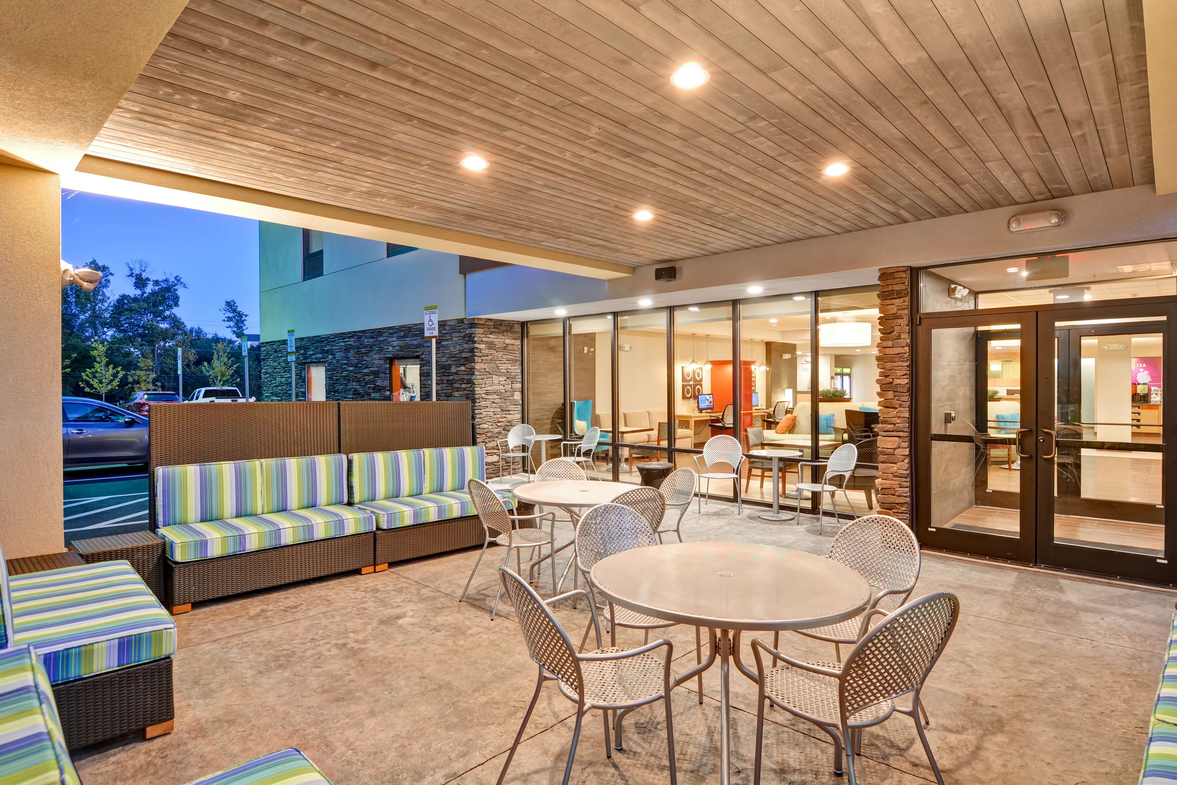 Home2 Suites by Hilton Stafford Quantico - photo 4