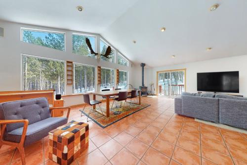 Lakeside Drive Retreat — 4-Star Luxury Hotel in Fairplay, United States