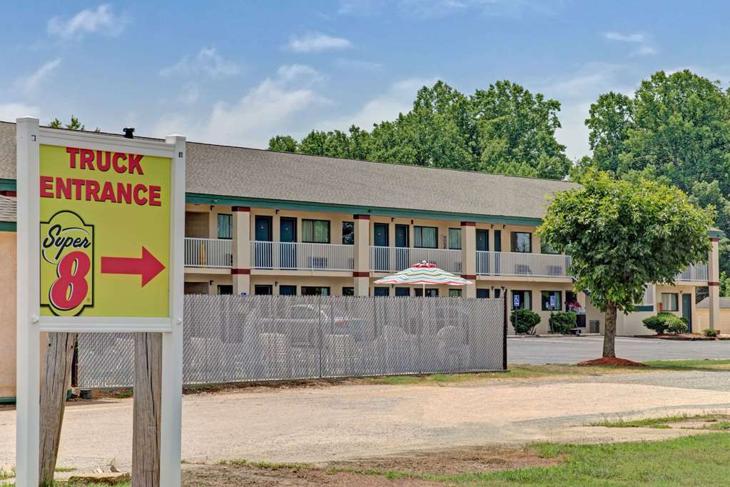 Super 8 by Wyndham Shelby - photo 2