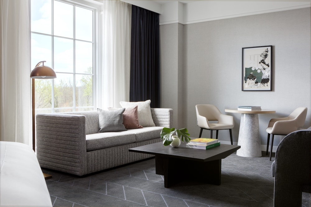 Kimpton The Forum Hotel an IHG Hotel - photo 5