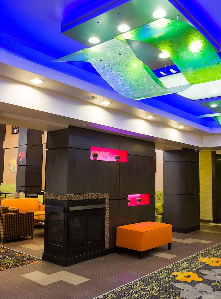 Hampton Inn & Suites Tulsa Central - photo 4