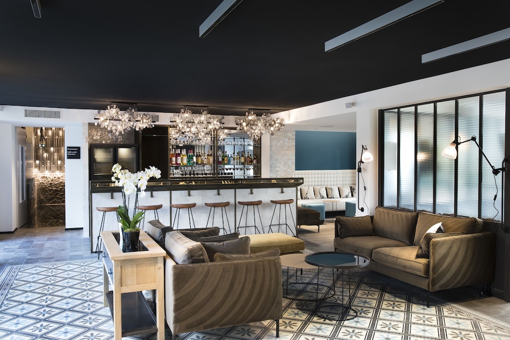 Hotel Les Deux Girafes — 4-Star Luxury Hotel in Paris, France
