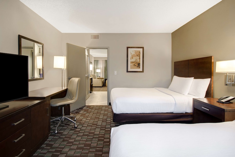 Embassy Suites by Hilton Jacksonville Baymeadows - photo 18