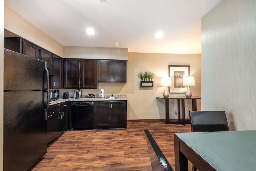 Homewood Suites by Hilton Oxnard Camarillo - photo 25