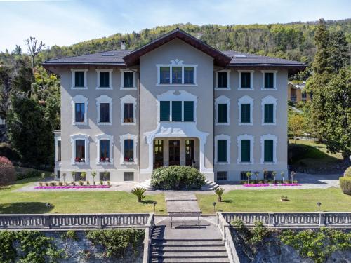 Apartment Villa Ceriana 4 by Interhome — 4-Star Luxury Hotel in Ghiffa, Italy
