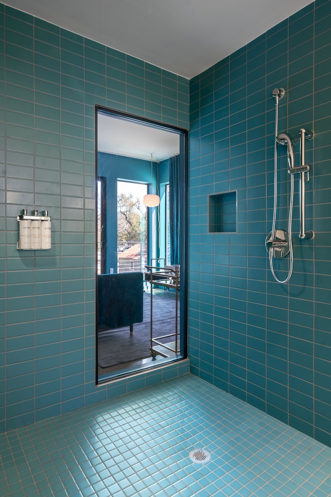The Ruby Hotel - photo 27