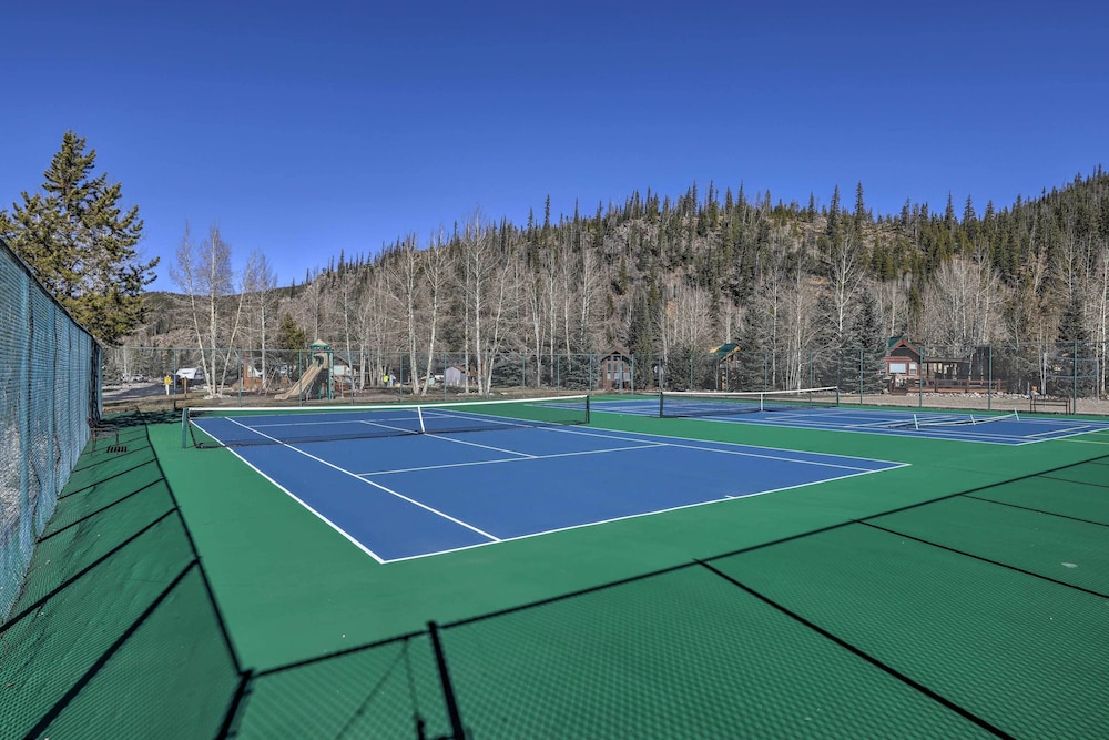 Resort Perks & Mtn Views: Breckenridge Cabin - photo 18