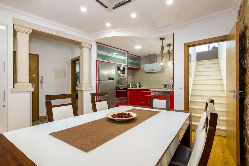 Alfama Deluxe Apartment — 4-Star Luxury Hotel in Lisbon, Portugal