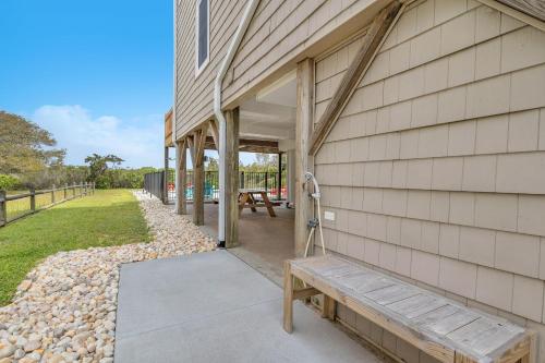 Salty Dawg by Oak Island Accommodations - photo 46