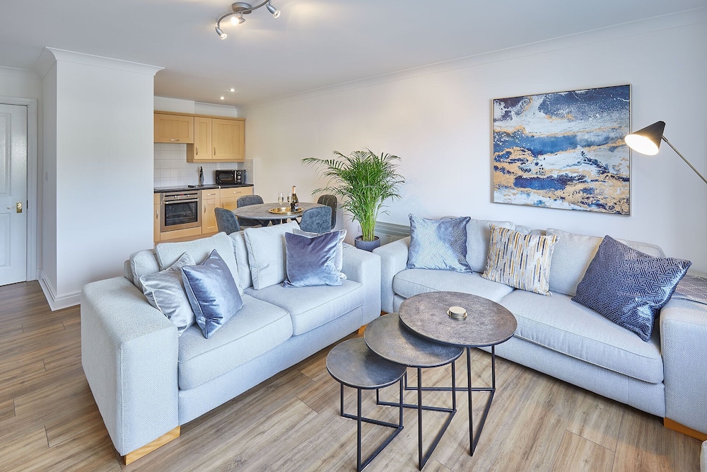 Host & Stay Freshwater View