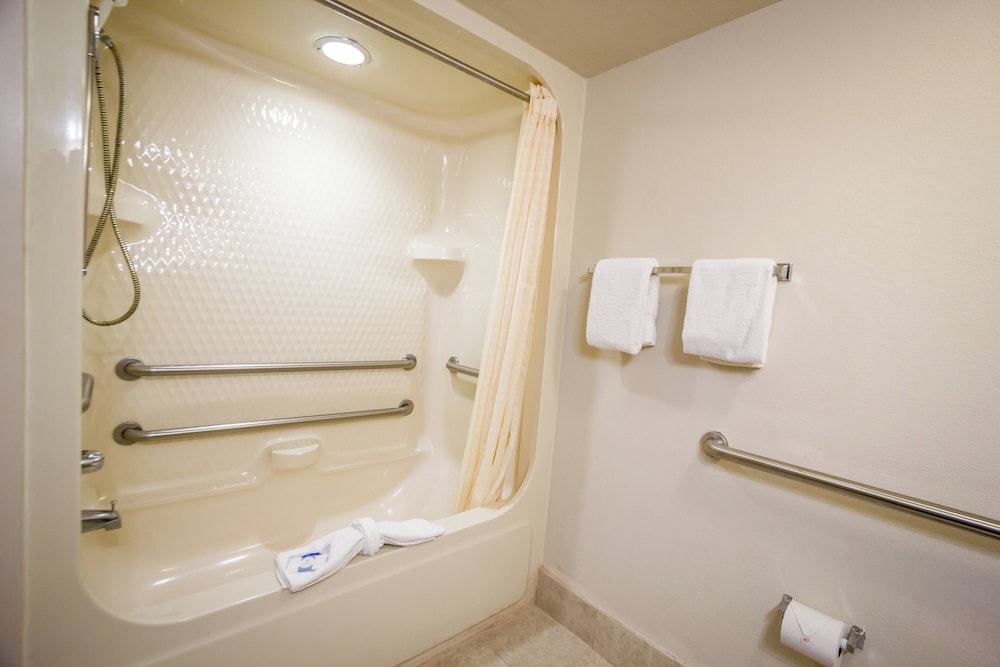 Red Roof Inn Austin Round Rock - photo 15