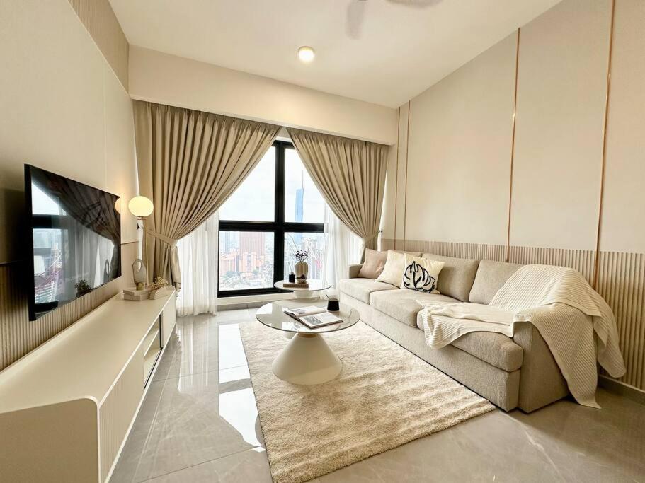 The Little Series Bukit Bintang TRX View 4 Pax — 4-Star Luxury Hotel in Kuala Lumpur, Malaysia