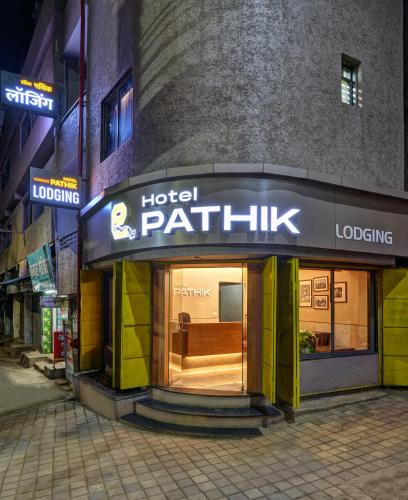 Hotel Pathik Near Central Bus Stand - last minute hotel in Kolhapur