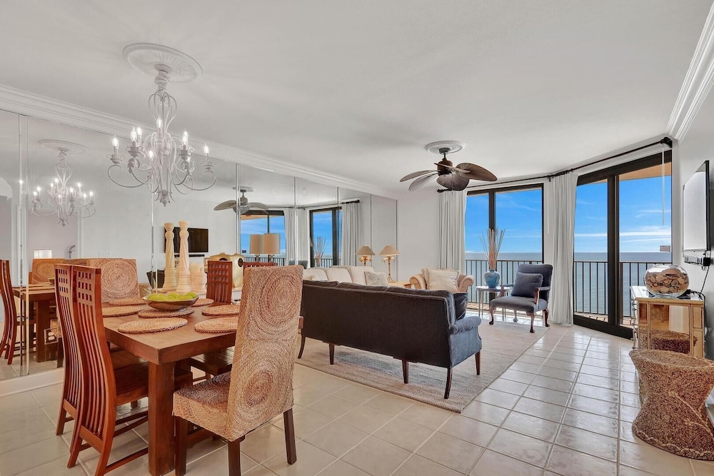 Beachfront Condo w View & Pool Sleeps 8 — 4-Star Luxury Hotel in Orange Beach, United States