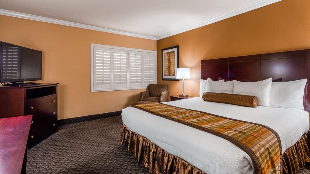 Best Western Plus Casino Royale Center Strip - photo 9