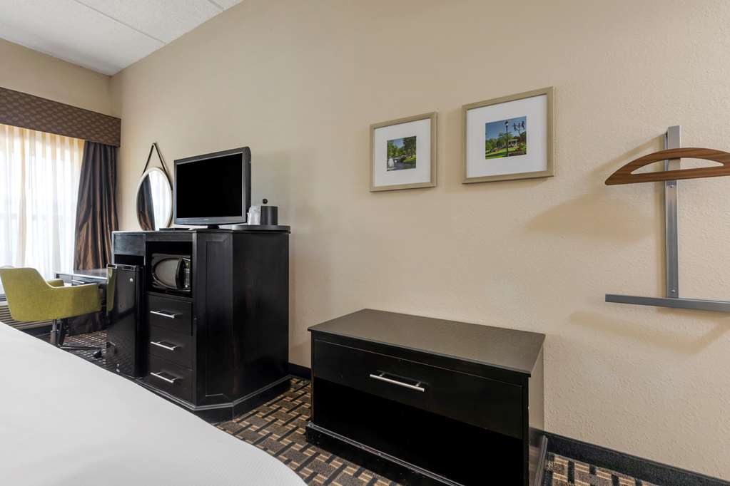 Comfort Inn Sherman - photo 12