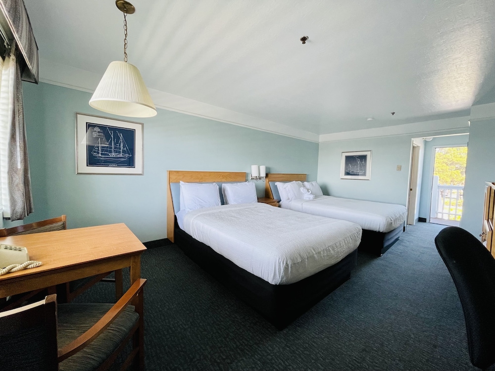 Seabird Lodge - photo 9