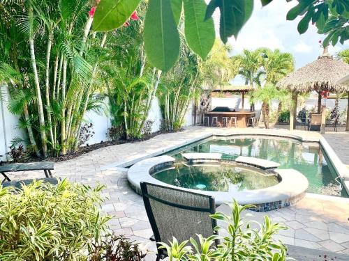 Tropical Oasis 10th — Bradenton — photo 4