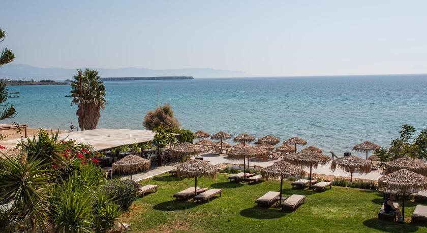 Golden Beach Hotel - carbon neutral hotel in Chora