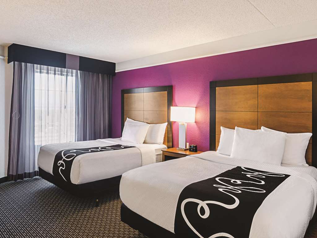 La Quinta Inn & Suites by Wyndham Denver Tech Center - photo 19